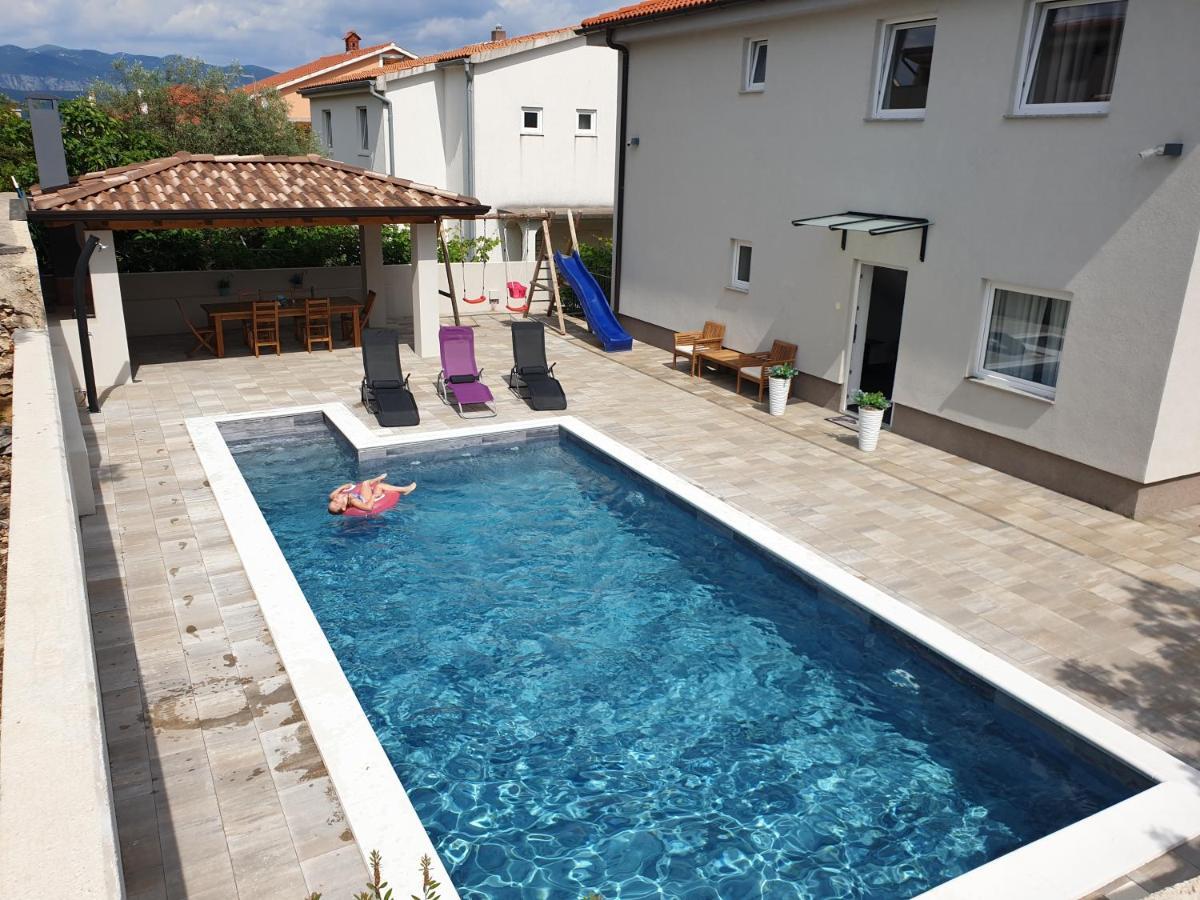 Apartments Klaudija Čižići Extérieur photo